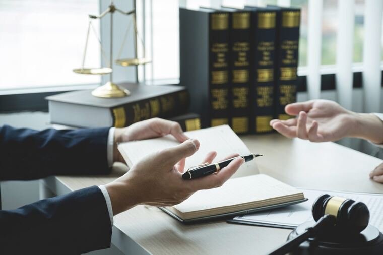 Attorney advising an injured client